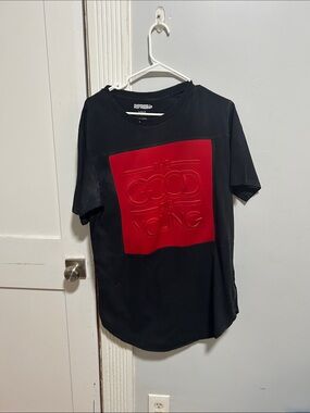 Refresh Black Tee with Red Graphic Panel